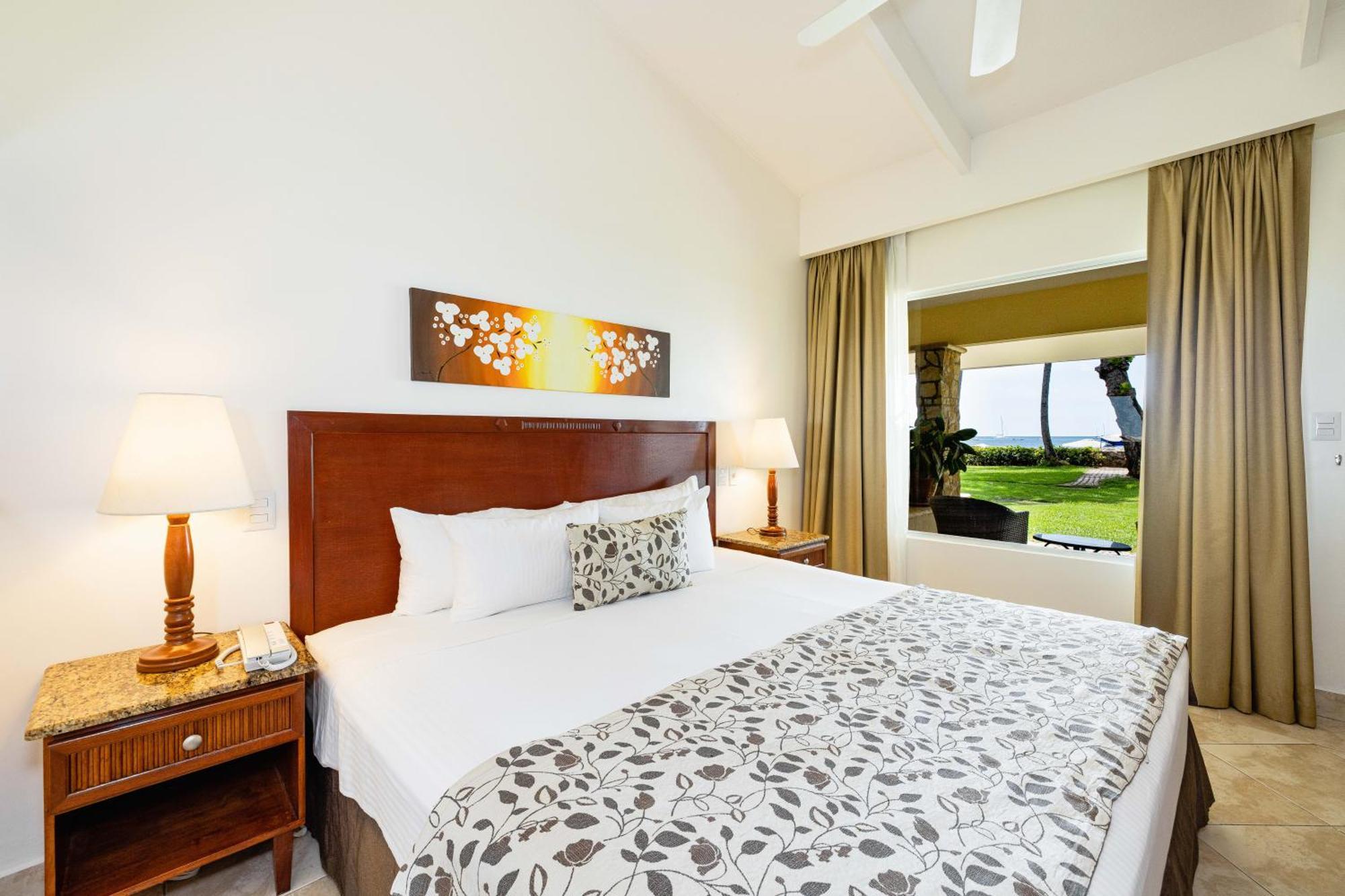 Hotel Tamarindo Diria Beach Resort Oda fotoğraf